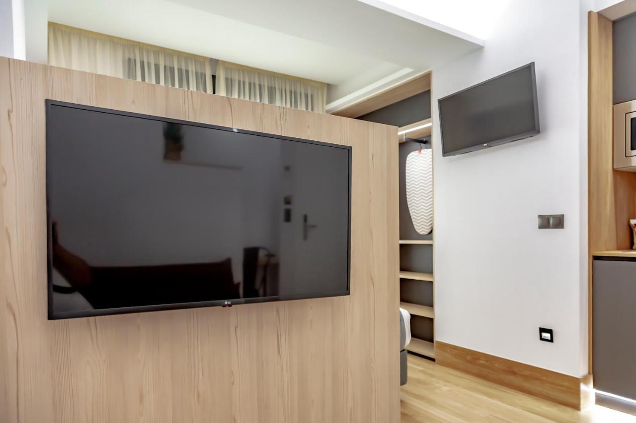 Dobohomes - Montesa 20 Apartamentos Madrid Esterno foto