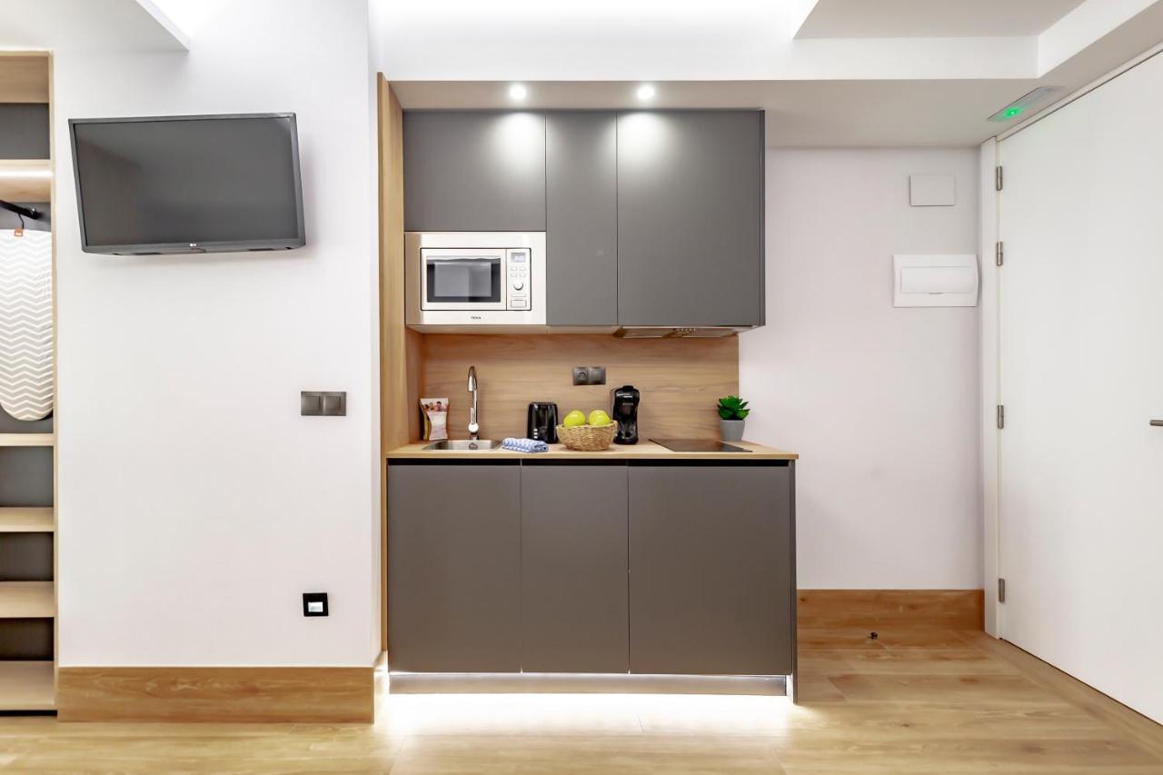Dobohomes - Montesa 20 Apartamentos Madrid Esterno foto